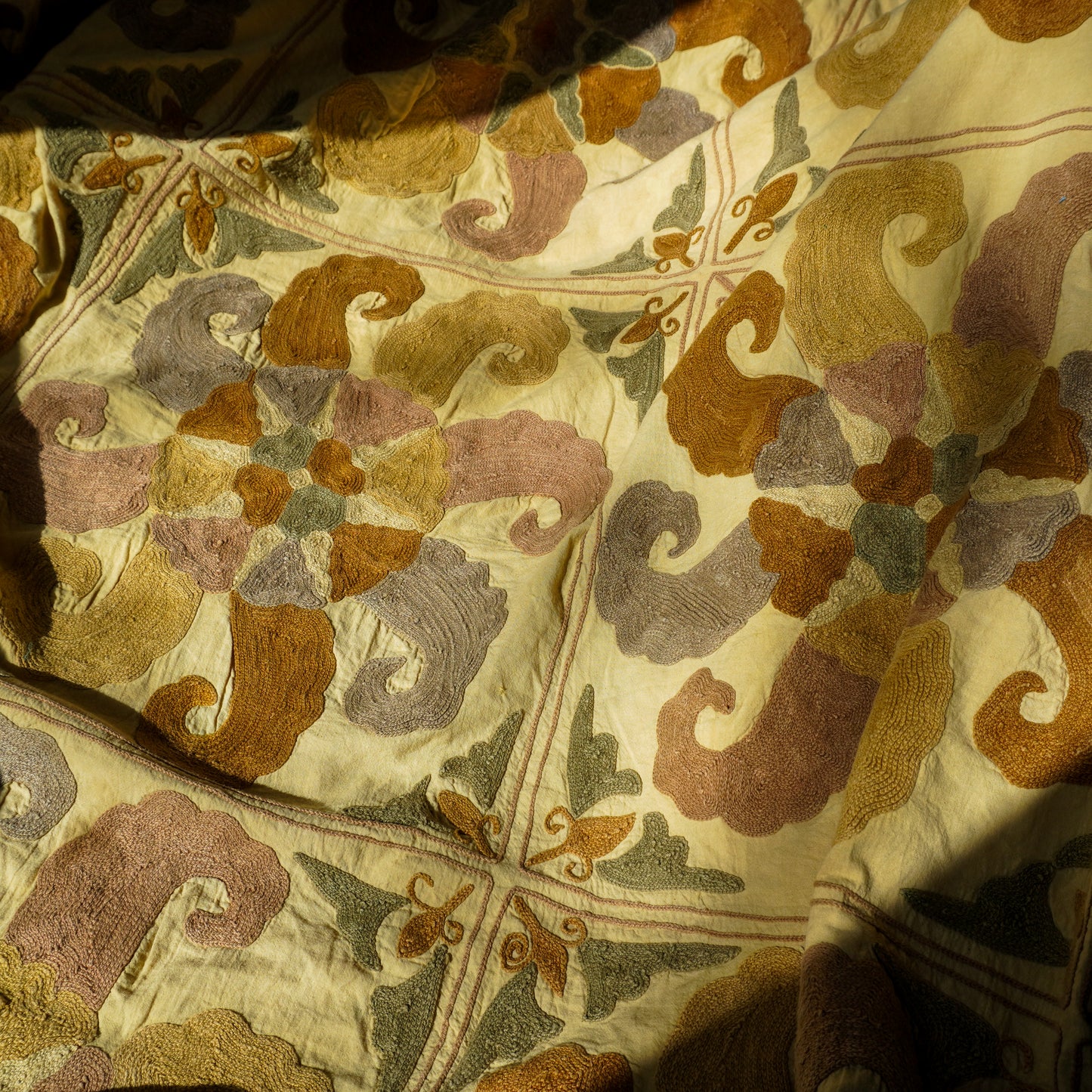 Nº 221 -- 6' 2" x 5' 8"