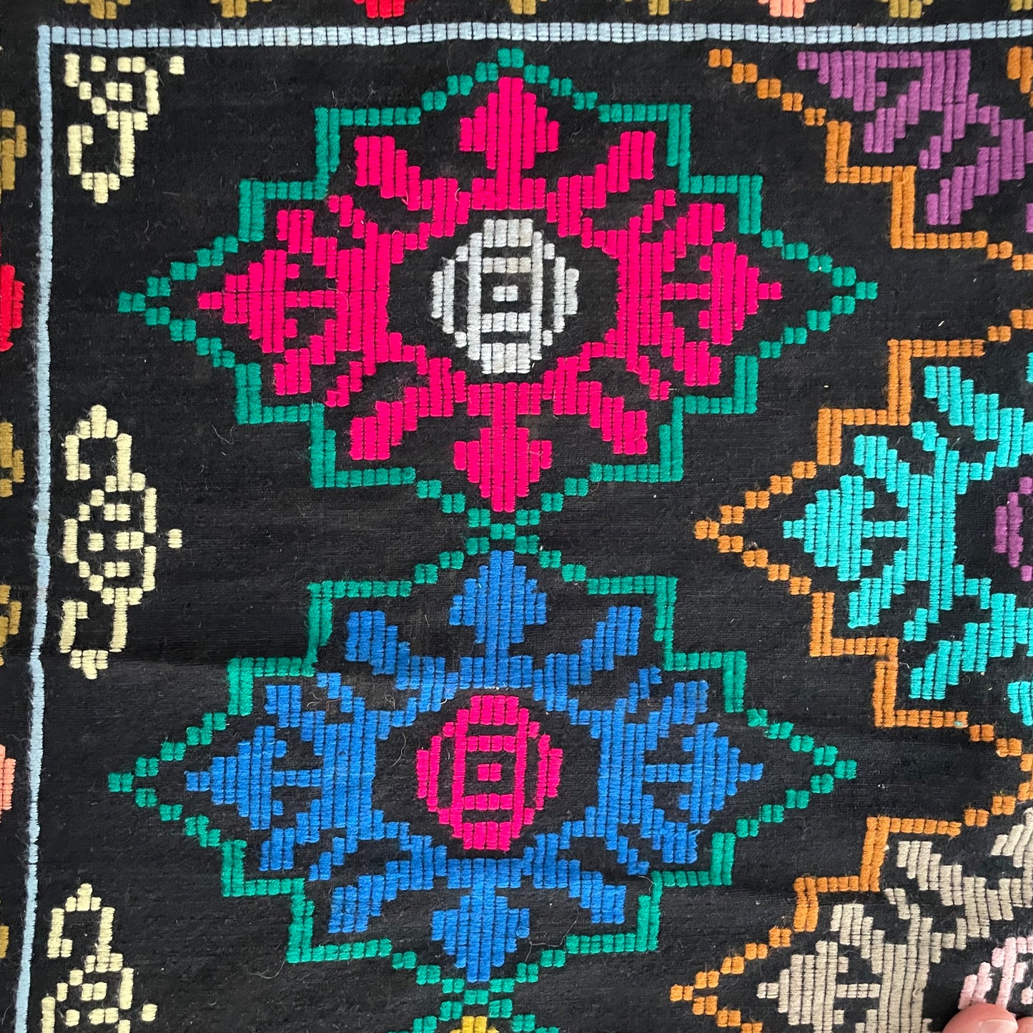 Nº 211 -- 7' x 5' 2"