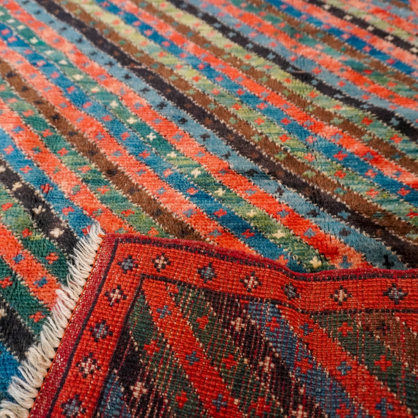 Nº 758 -- 6' 2" x 2' 8"