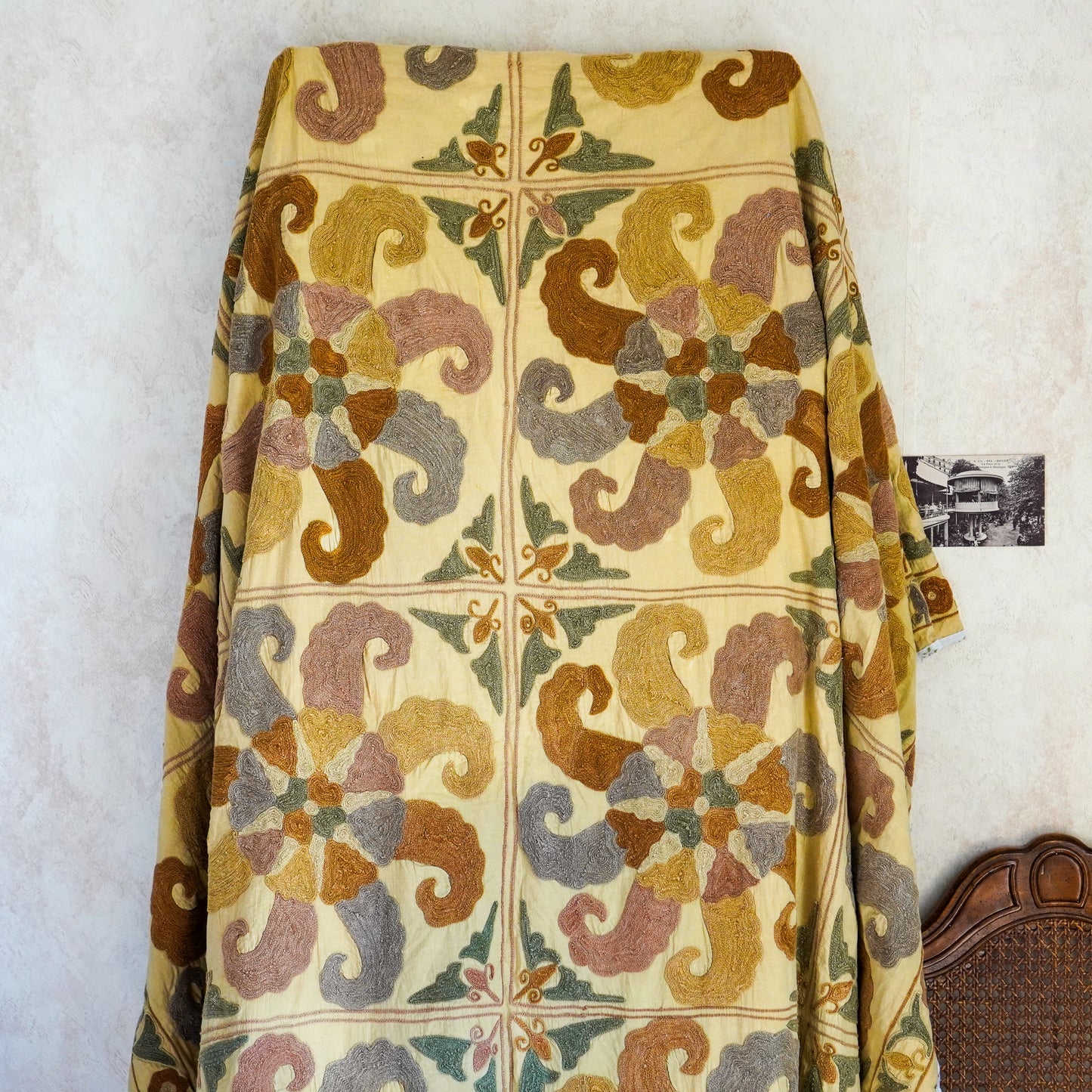 Nº 221 -- 6' 2" x 5' 8"