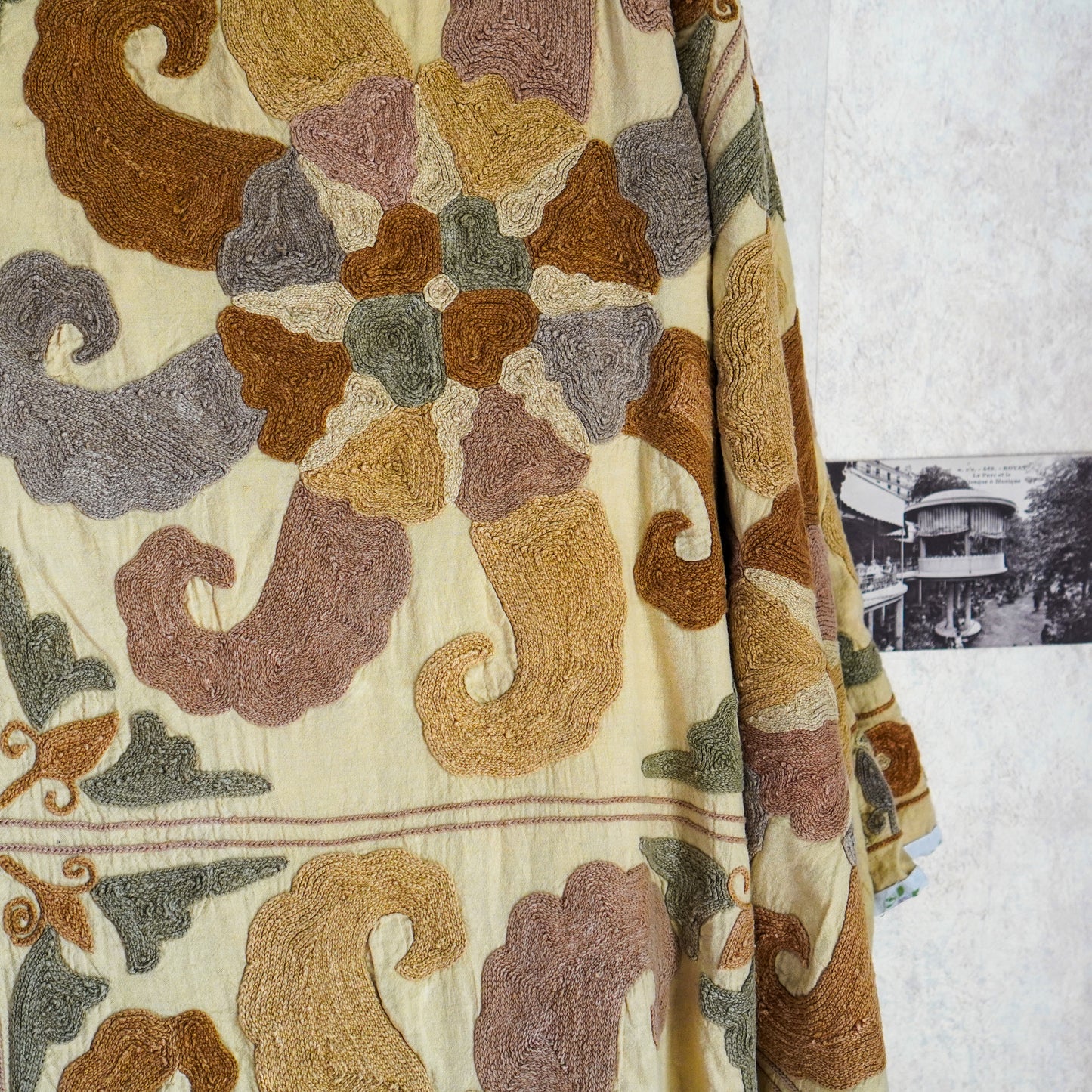 Nº 221 -- 6' 2" x 5' 8"