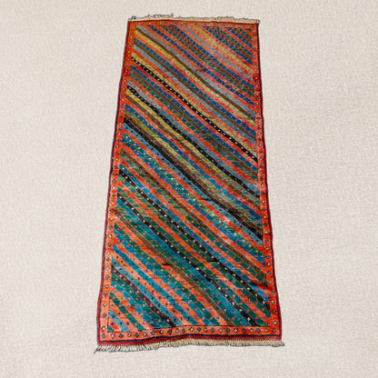 Nº 758 -- 6' 2" x 2' 8"